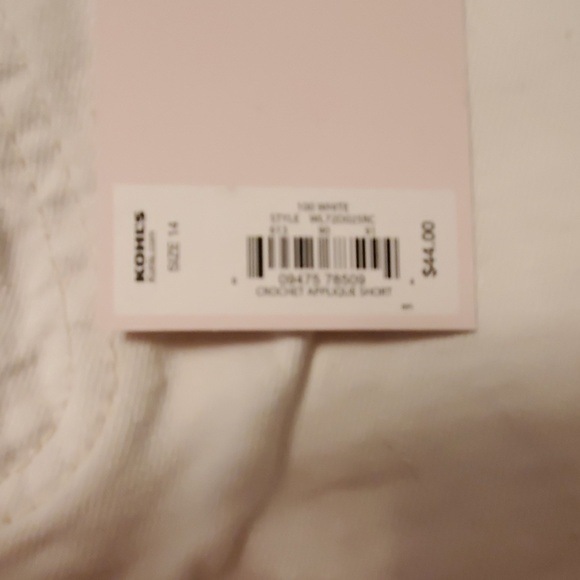 Lauren Conrad cute white shorts - Picture 3 of 5